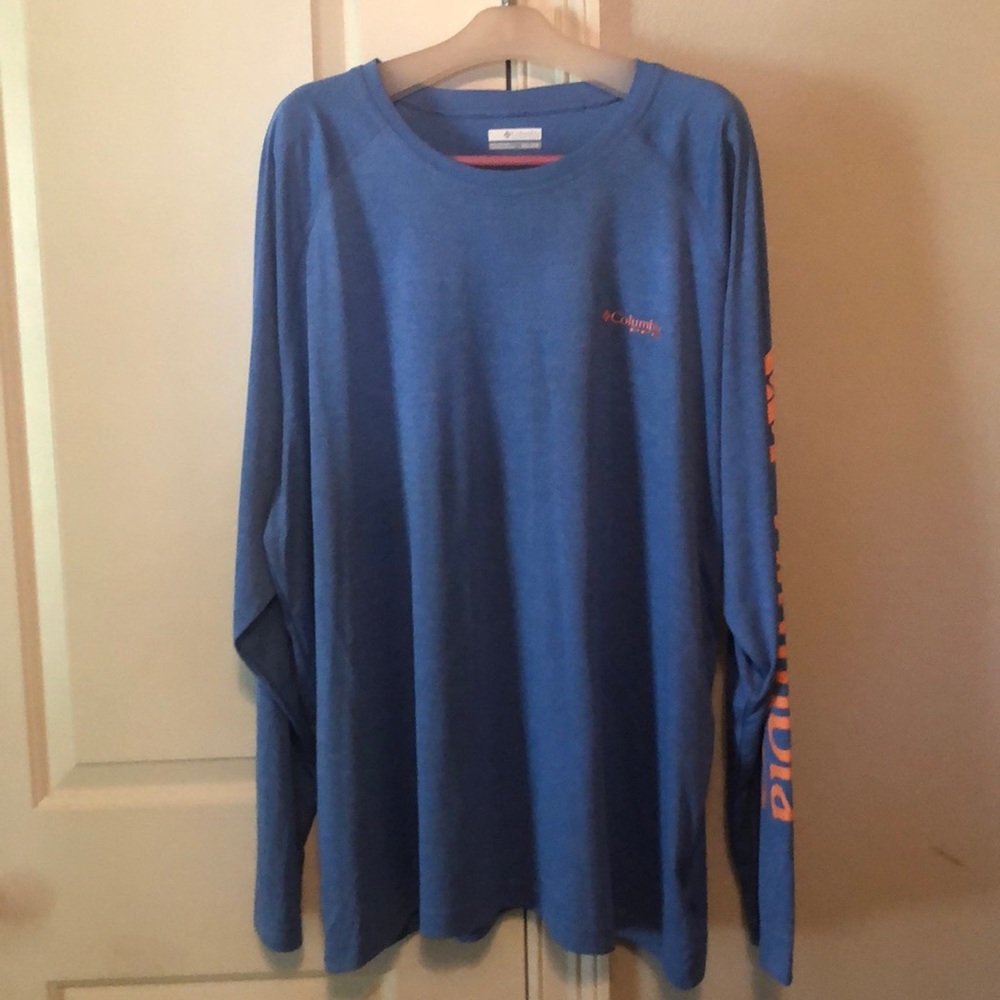 Columbia long sleeve shirt